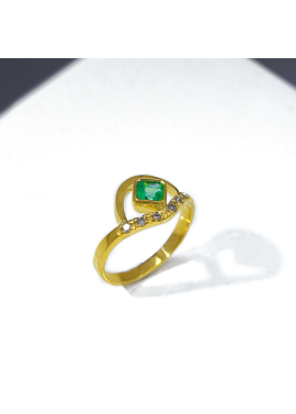 Anillo oro 18k diamantes y esmeralda